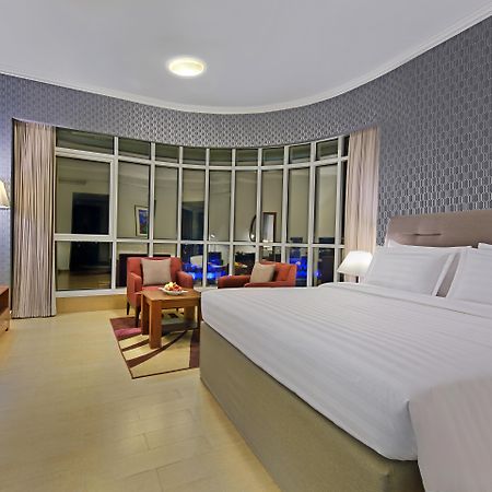 The Curve Hotel Doha Exteriör bild