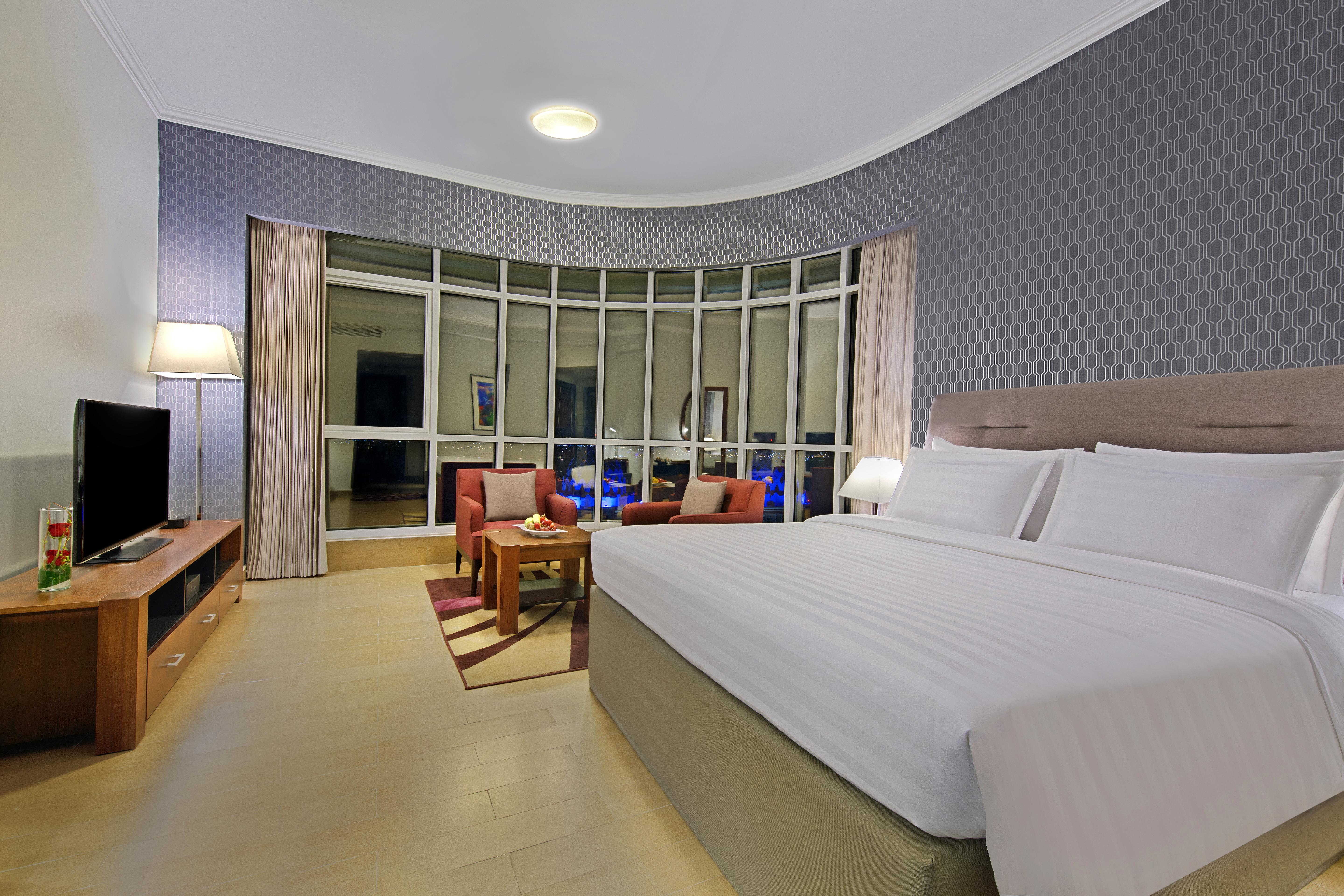 The Curve Hotel Doha Exteriör bild