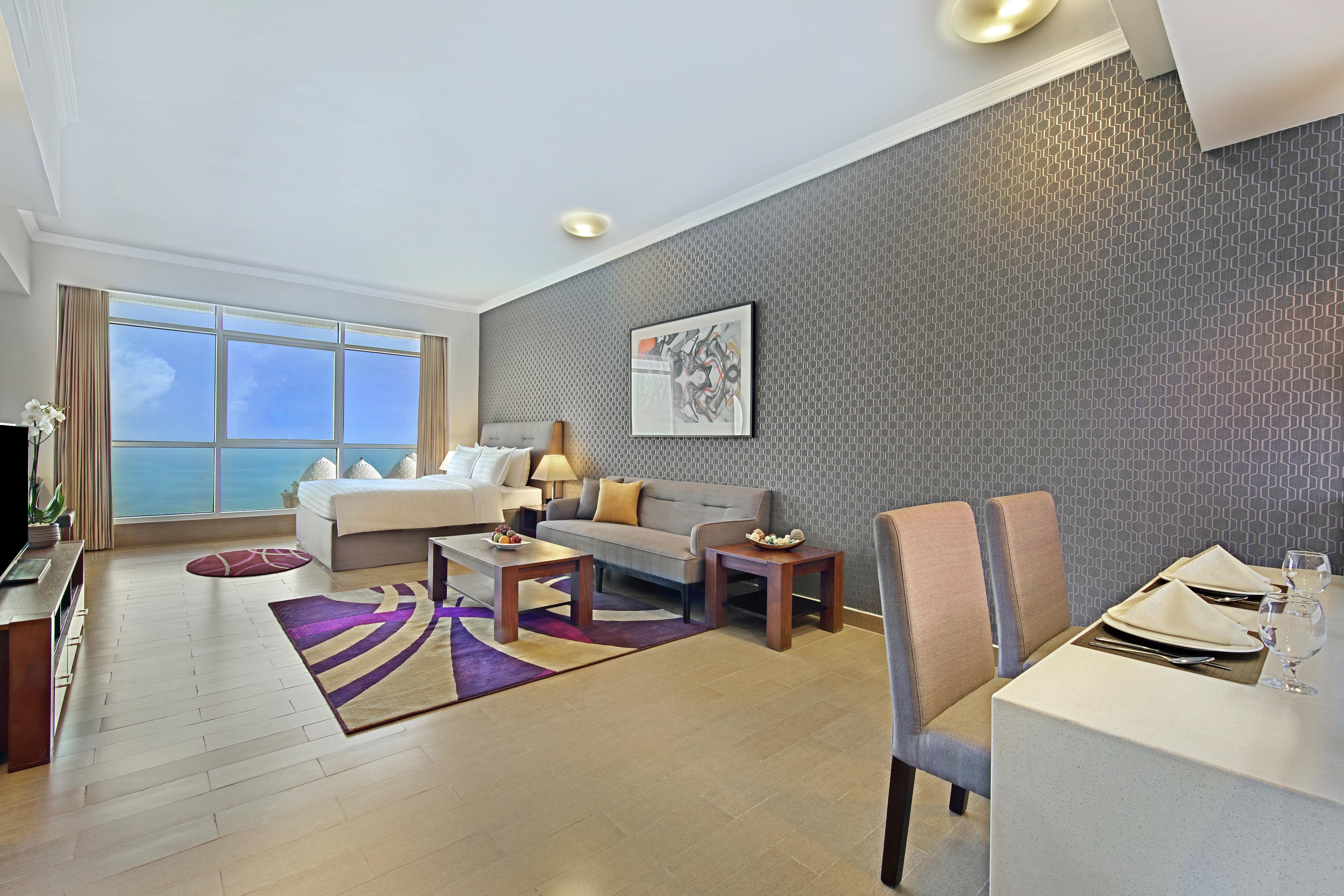 The Curve Hotel Doha Exteriör bild