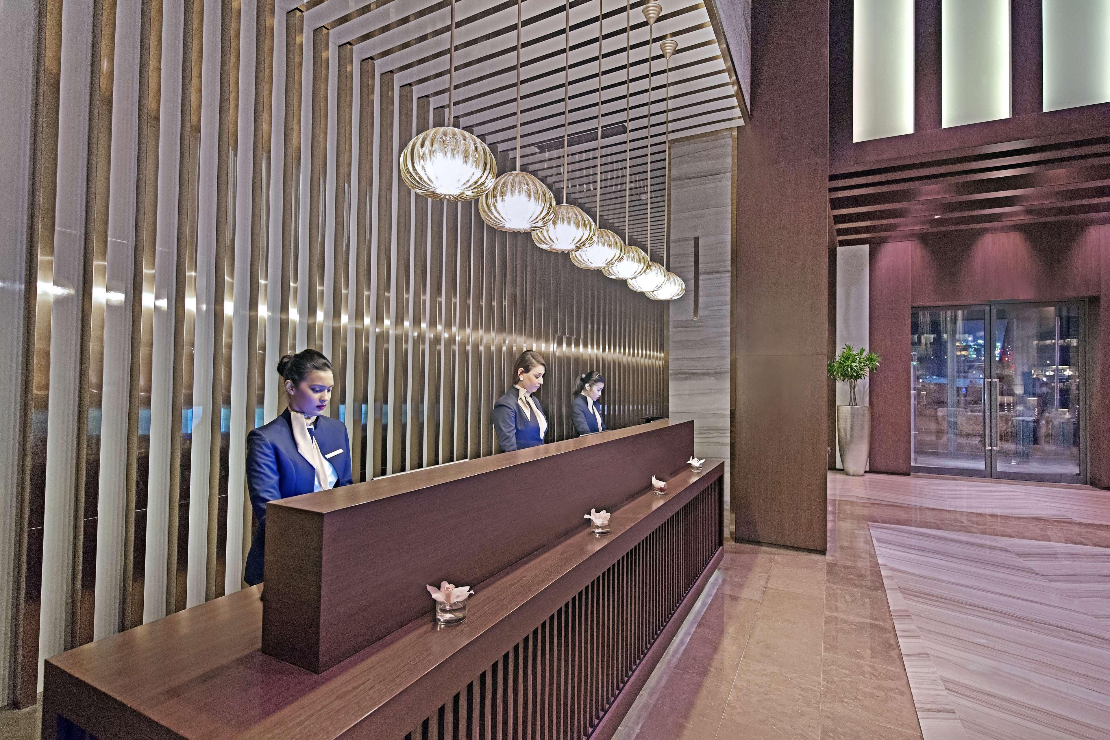 The Curve Hotel Doha Exteriör bild