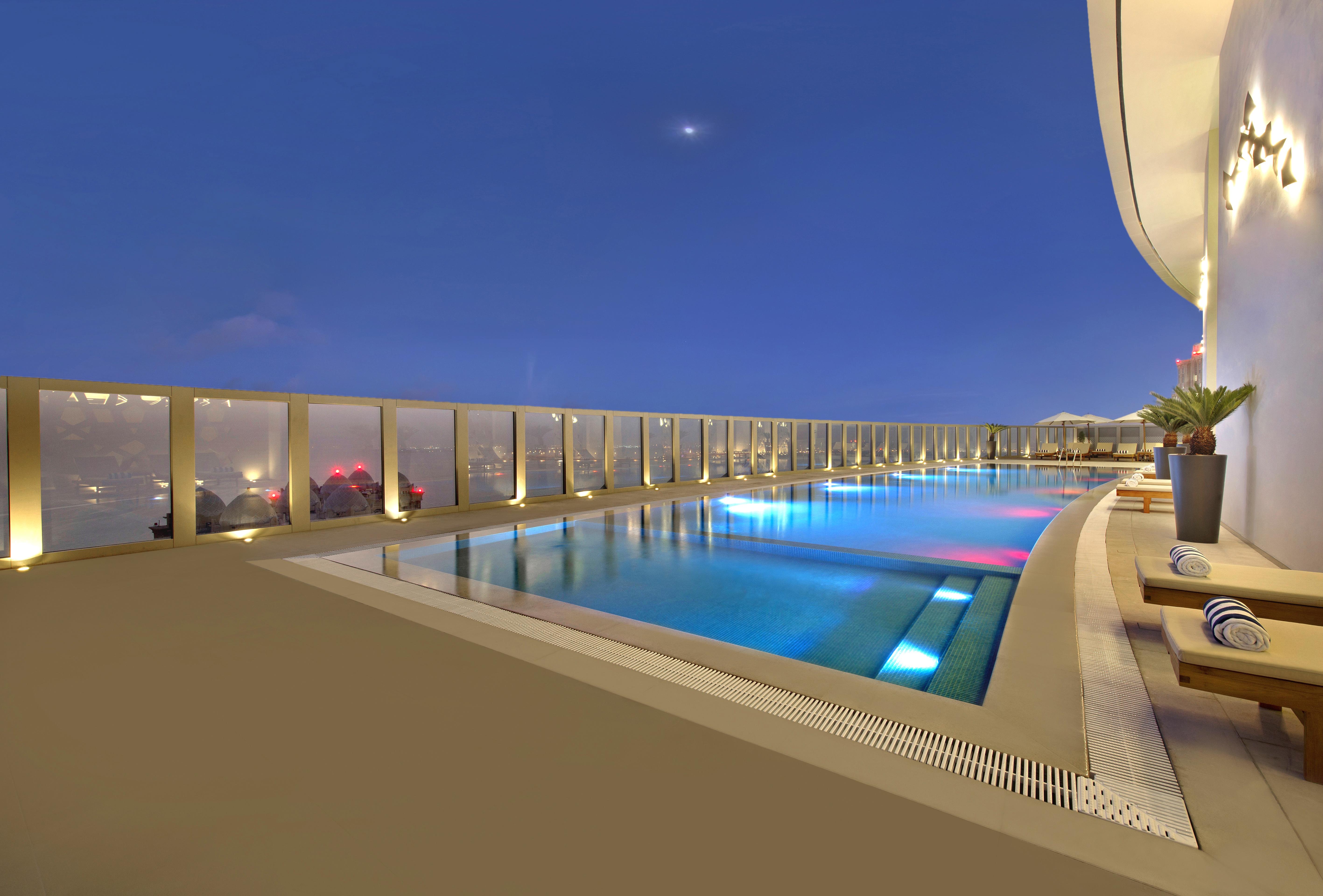 The Curve Hotel Doha Exteriör bild